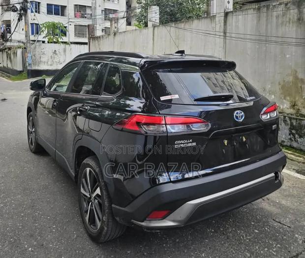 Toyota Corolla Cross 1.8 Hybrid FWD 2022 Black