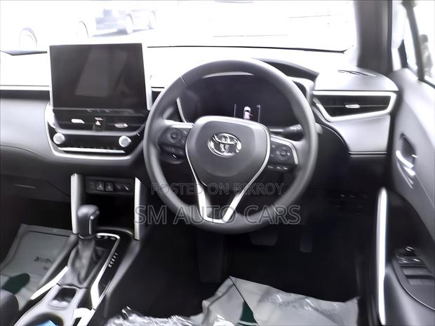 Toyota Corolla Cross 2024 Pearl
