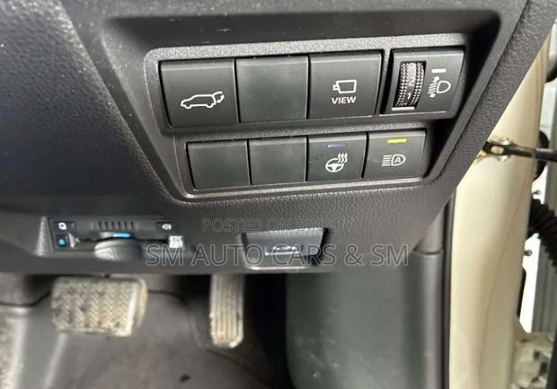 Toyota Yaris Cross 1.5 Hybrid FWD 2021 Pearl