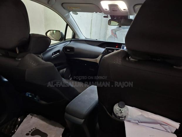 New Toyota Prius 2019 Beige