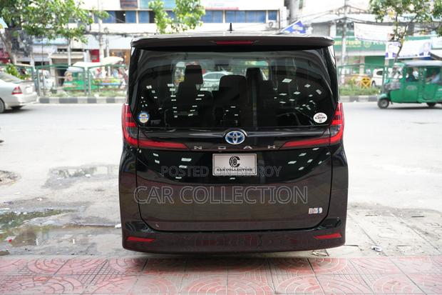Toyota Noah 2022 Black