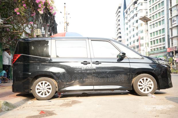 Toyota Noah 2022 Black