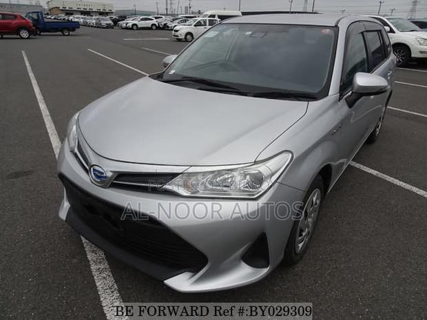 Toyota Corolla Fielder 2021 Silver