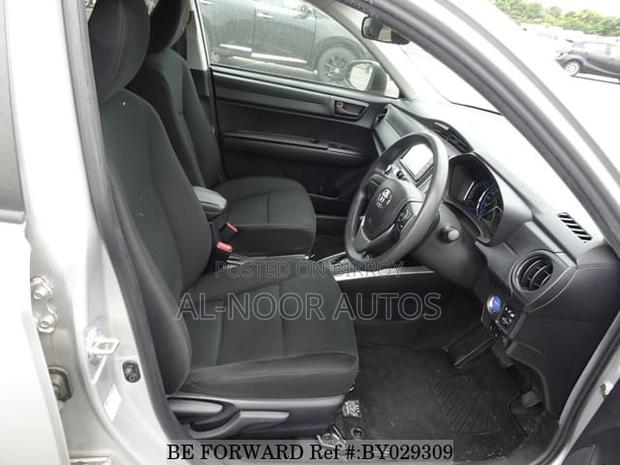 Toyota Corolla Fielder 2021 Silver