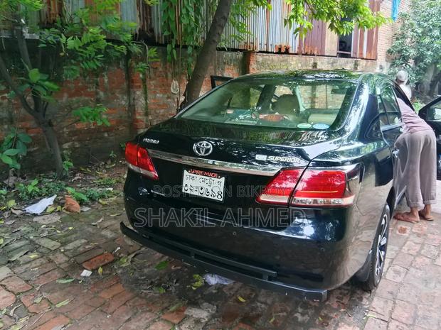 Toyota Premio 2016 Black