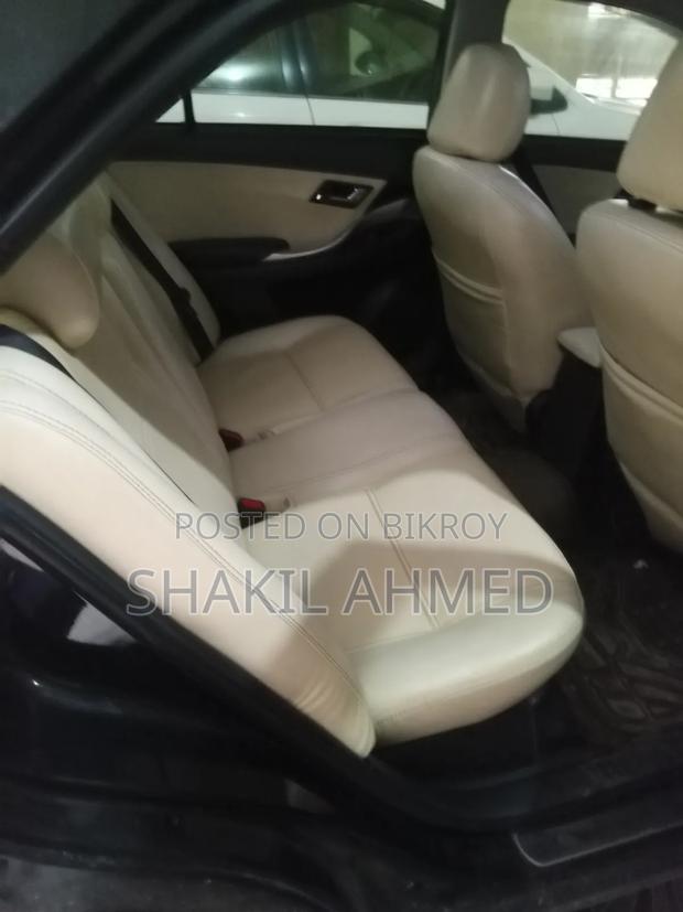 Toyota Premio 2016 Black