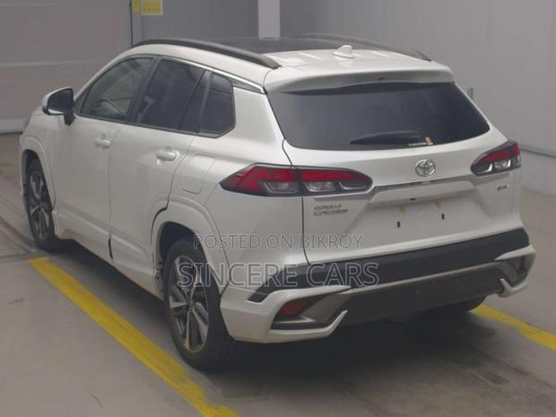 Toyota Corolla Cross 2024 Pearl