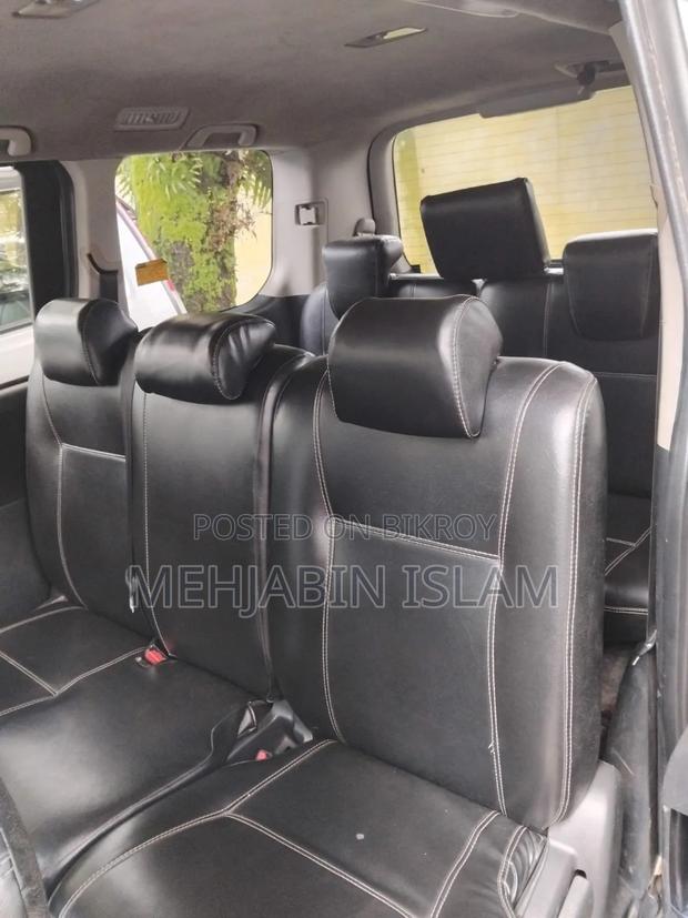 Toyota Noah 2011 Gray