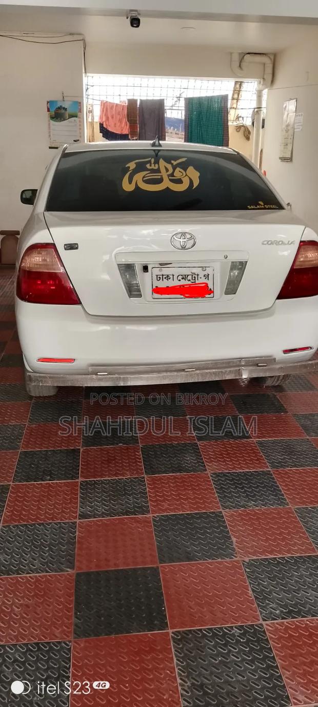 Toyota Corolla 2004 White