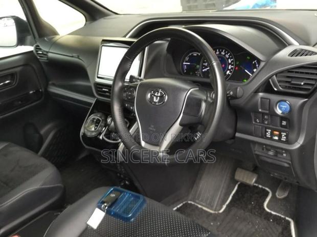 Toyota Voxy 2021 Black