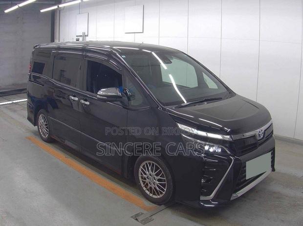 Toyota Voxy 2021 Black