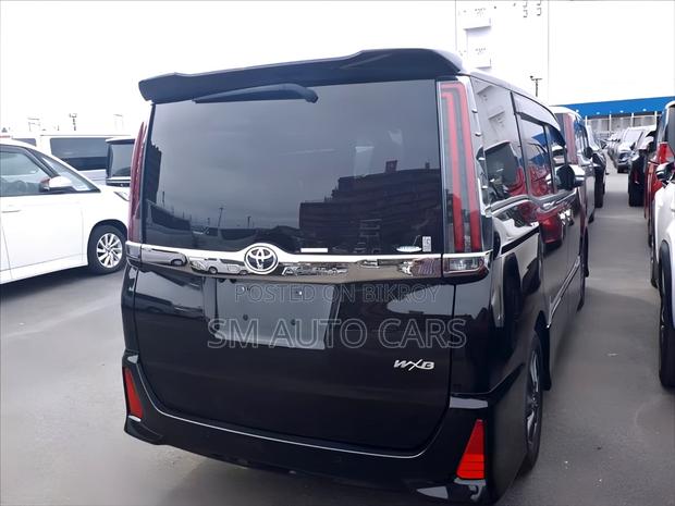 Toyota Noah 2.0 FWD (7 Seater) 2021 Black