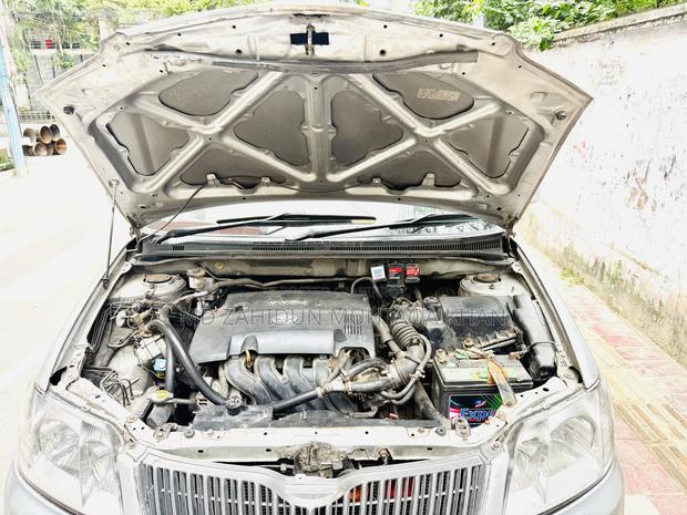 Toyota Corolla 2005 Silver