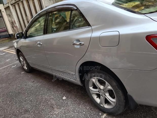 Toyota Premio 2012 Silver