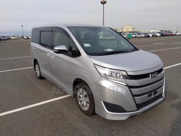 Toyota Noah 2020 Silver
