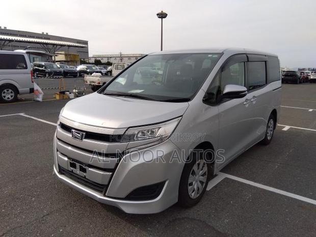 Toyota Noah 2020 Silver