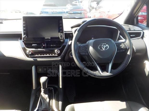 Toyota Corolla Cross 2023 Brown