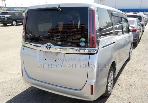 Toyota Noah 2020 Silver