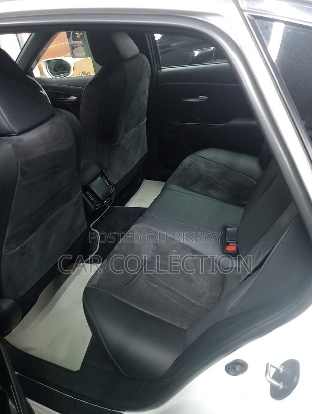 Toyota Crown 2020 Pearl