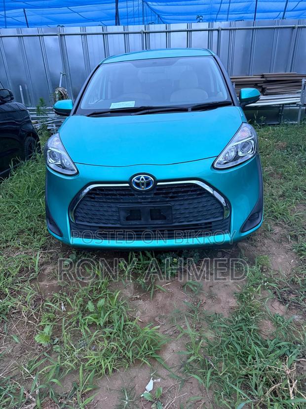 Toyota Sienta 1.5 Hybrid FWD (6-Seater) 2021