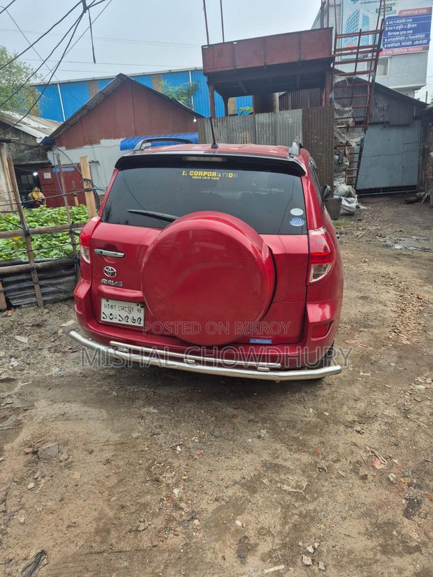 Toyota RAV4 2.0 D-4d 4x4 2006 Red