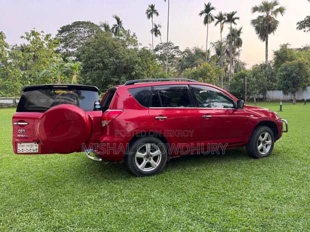 Toyota RAV4 2.0 D-4d 4x4 2006 Red
