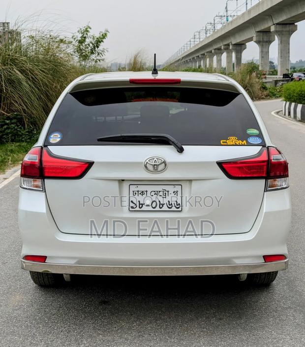 Toyota Corolla Fielder 2018 Pearl