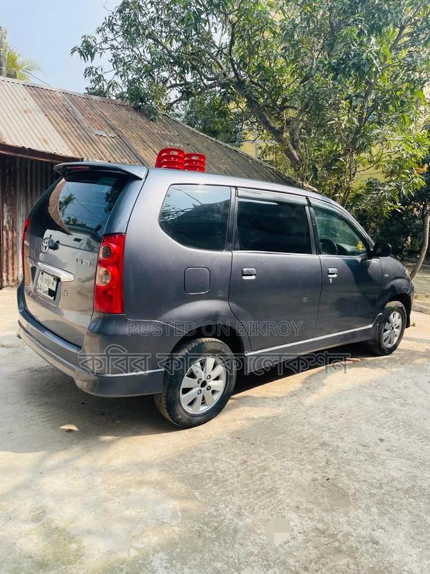 Toyota Avanza 2010 Gray