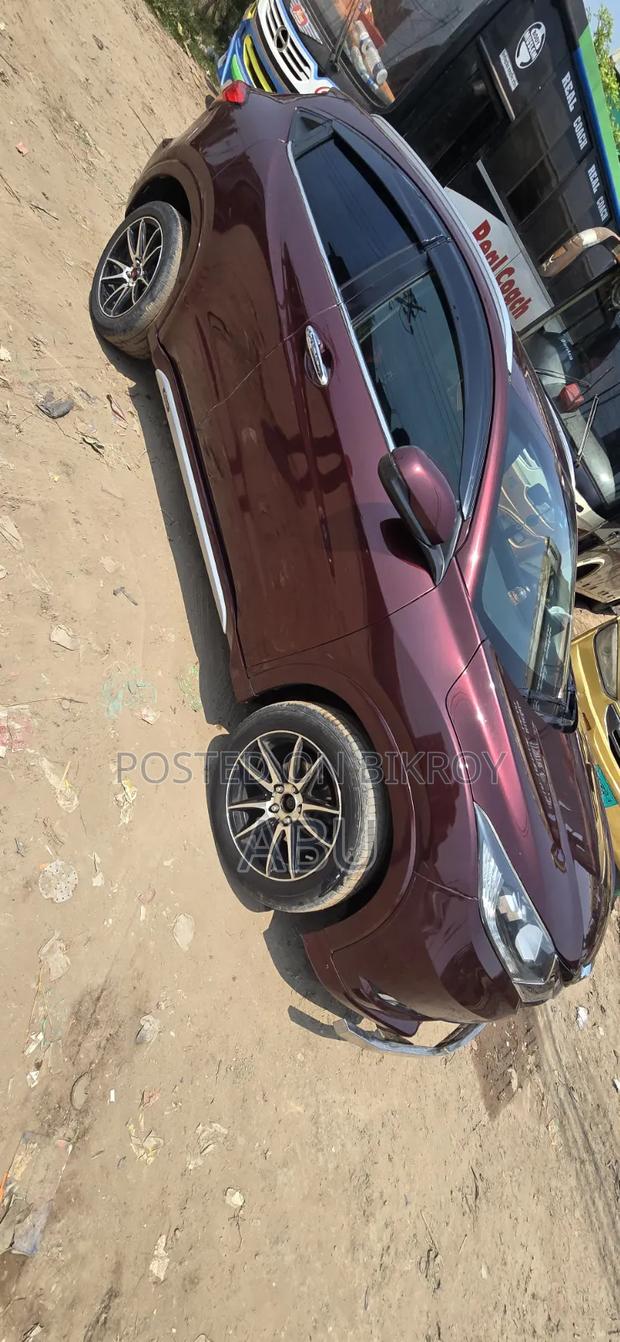 Honda Vezel 1.5 4WD 2014 Maroon