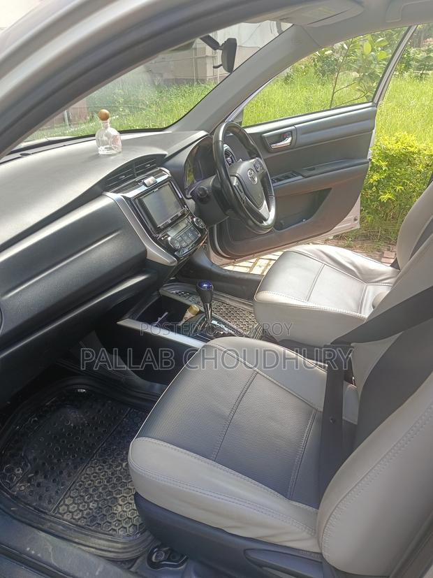 Toyota Corolla Fielder 1.5 Hybrid FWD 2017 Silver