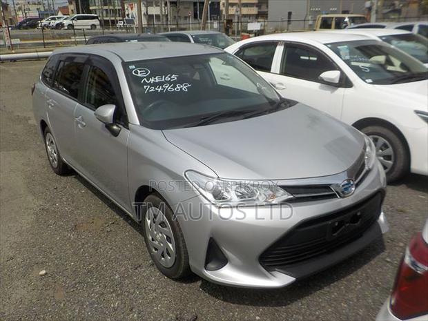 Toyota Corolla Fielder 1.5 Hybrid FWD 2021 Silver