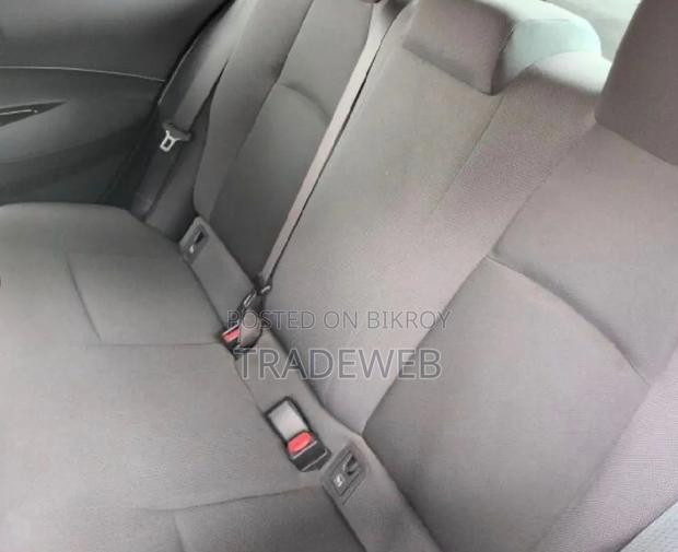 Toyota Corolla 2021 Pearl