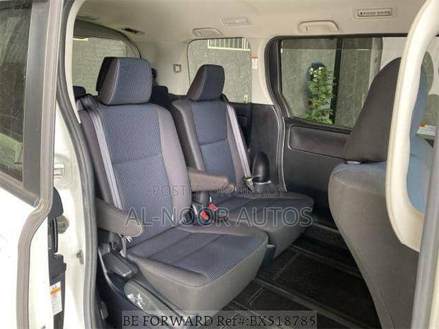 Toyota Noah 2021 Pearl