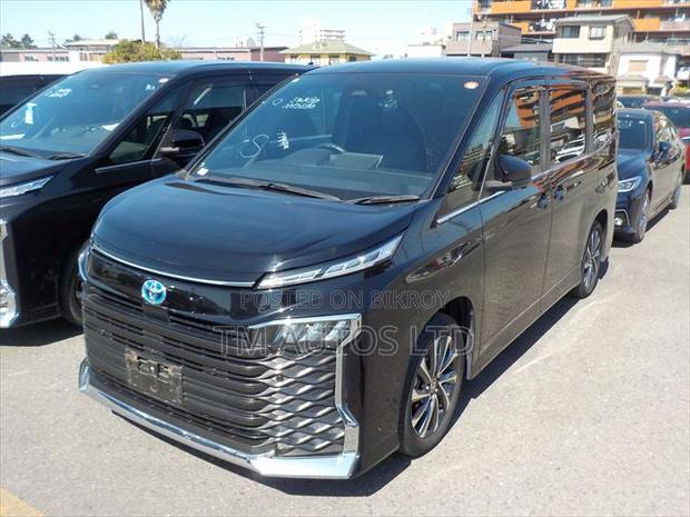 Toyota Voxy S-Z 4WD 7-Seater 2022 Black