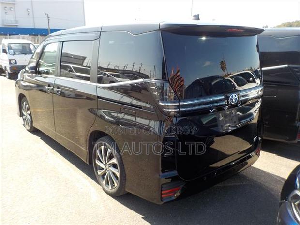 Toyota Voxy S-Z 4WD 7-Seater 2022 Black