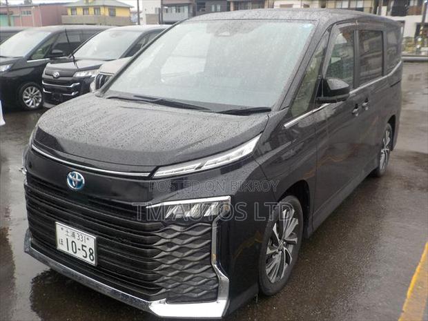 Toyota Voxy S-Z 4WD 7-Seater 2023 Black