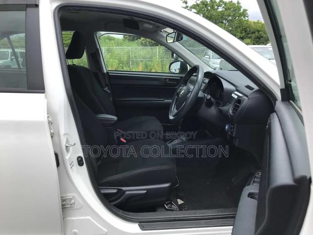 Toyota Axio 2021 Pearl