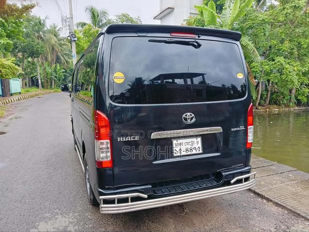 Toyota Noah 2010 Black