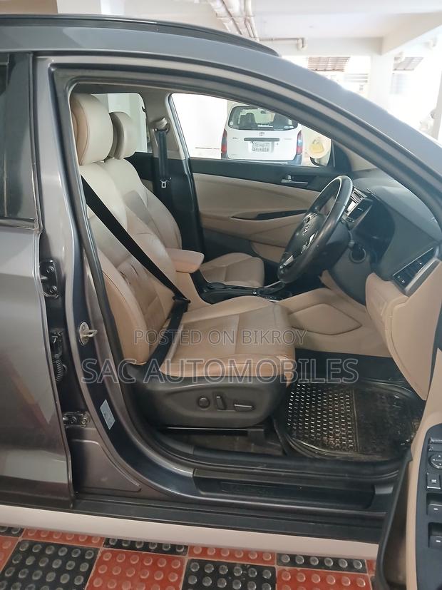 Hyundai Tucson Limited AWD 2017 Gray