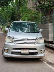 Toyota Noah 2003 Silver for sale