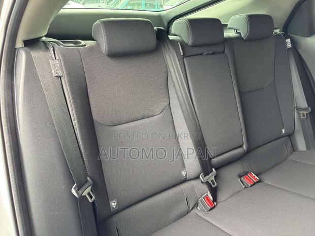 Toyota Prius 2023 Pearl