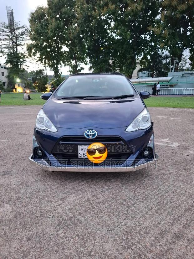 Toyota Aqua 2017 Purple
