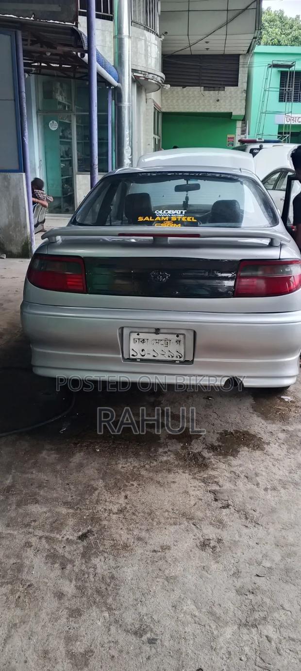 Toyota Carina 1993 Gold