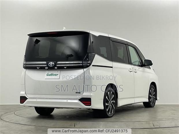 New Toyota Voxy Hybrid S-Z 2WD 7-Seater 2026 Pearl