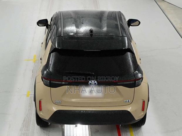 Toyota Yaris Cross 1.5 Hybrid FWD 2021 Beige