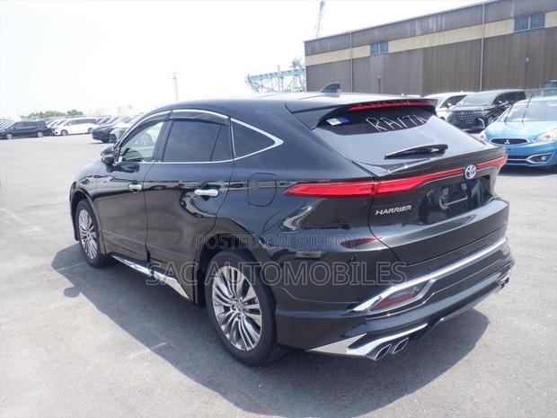 New Toyota Harrier 2.5 Hybrid 2020 Black