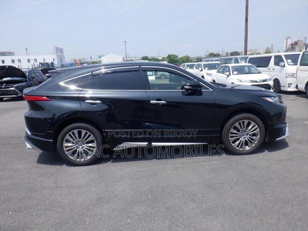 New Toyota Harrier 2.5 Hybrid 2020 Black
