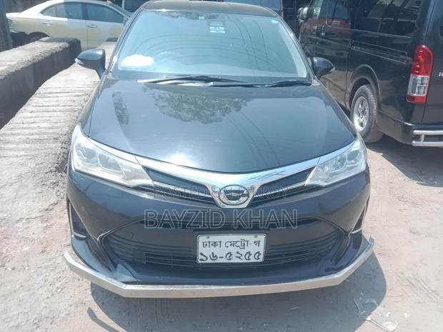 Toyota Corolla Fielder 2018 Black