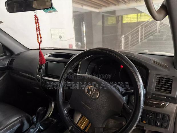 Toyota Land Cruiser Prado 2007 Black