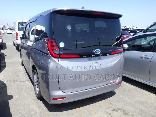 Toyota Noah 2022 Gray